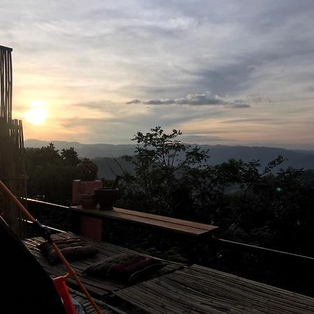 Terre Terrace Glamping - Doichang Ban Huai Khai Dış mekan fotoğraf
